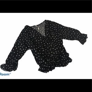 New Mode Black & White Surplice Top